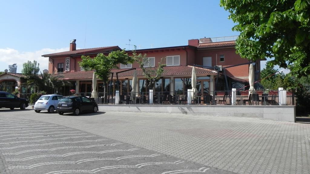 Camp'S Hotel Colonna Dış mekan fotoğraf